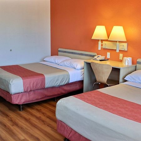 Motel 6-Coalinga, Ca - East Buitenkant foto