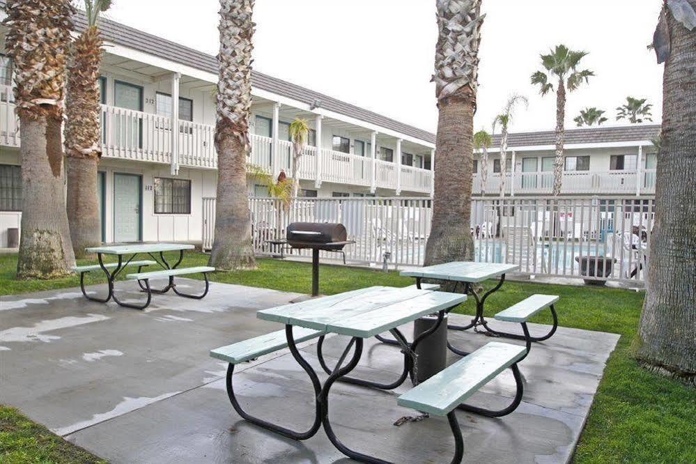 Motel 6-Coalinga, Ca - East Buitenkant foto
