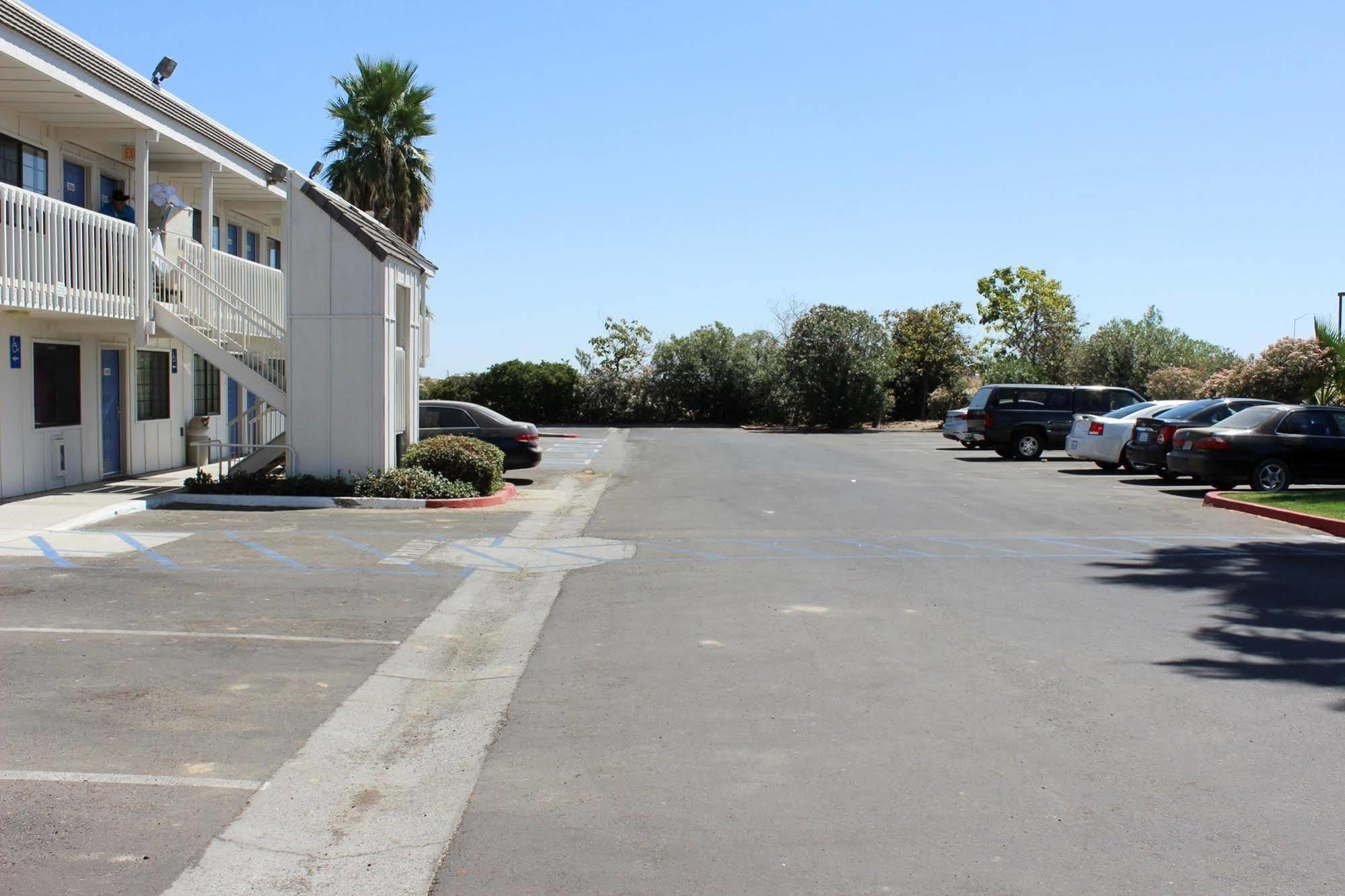 Motel 6-Coalinga, Ca - East Buitenkant foto