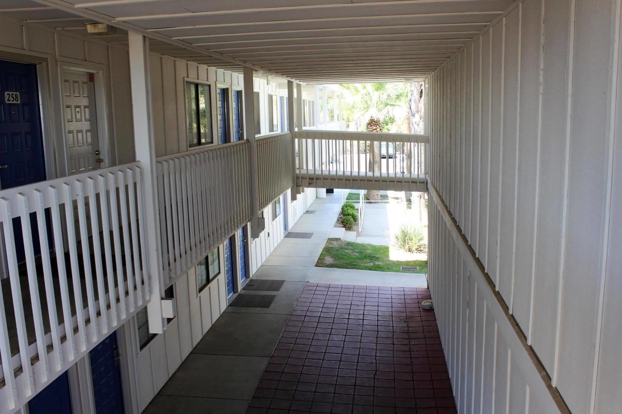 Motel 6-Coalinga, Ca - East Buitenkant foto